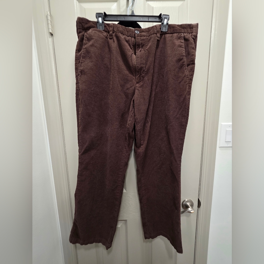 Dockers Men's Corduroy Pants in Dark Brown